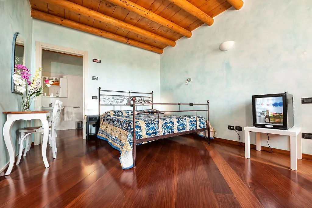 Villa Pace Pozzolengo 0*,  Italy
